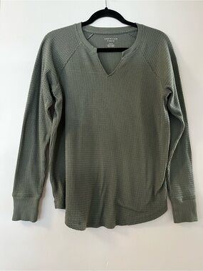 American Eagle | Waffle Knit Long Sleeve Shirt